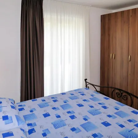 Holiday home Stella - Rac405 By Interhome