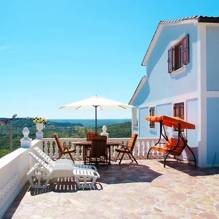 Holiday home Stella - Rac405 By Interhome